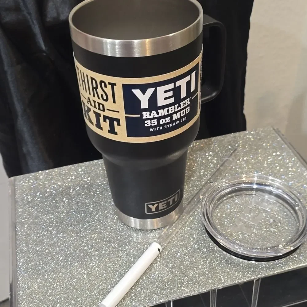 Yeti‎ Rambler 35oz Mug w/Straw Lid- Black
